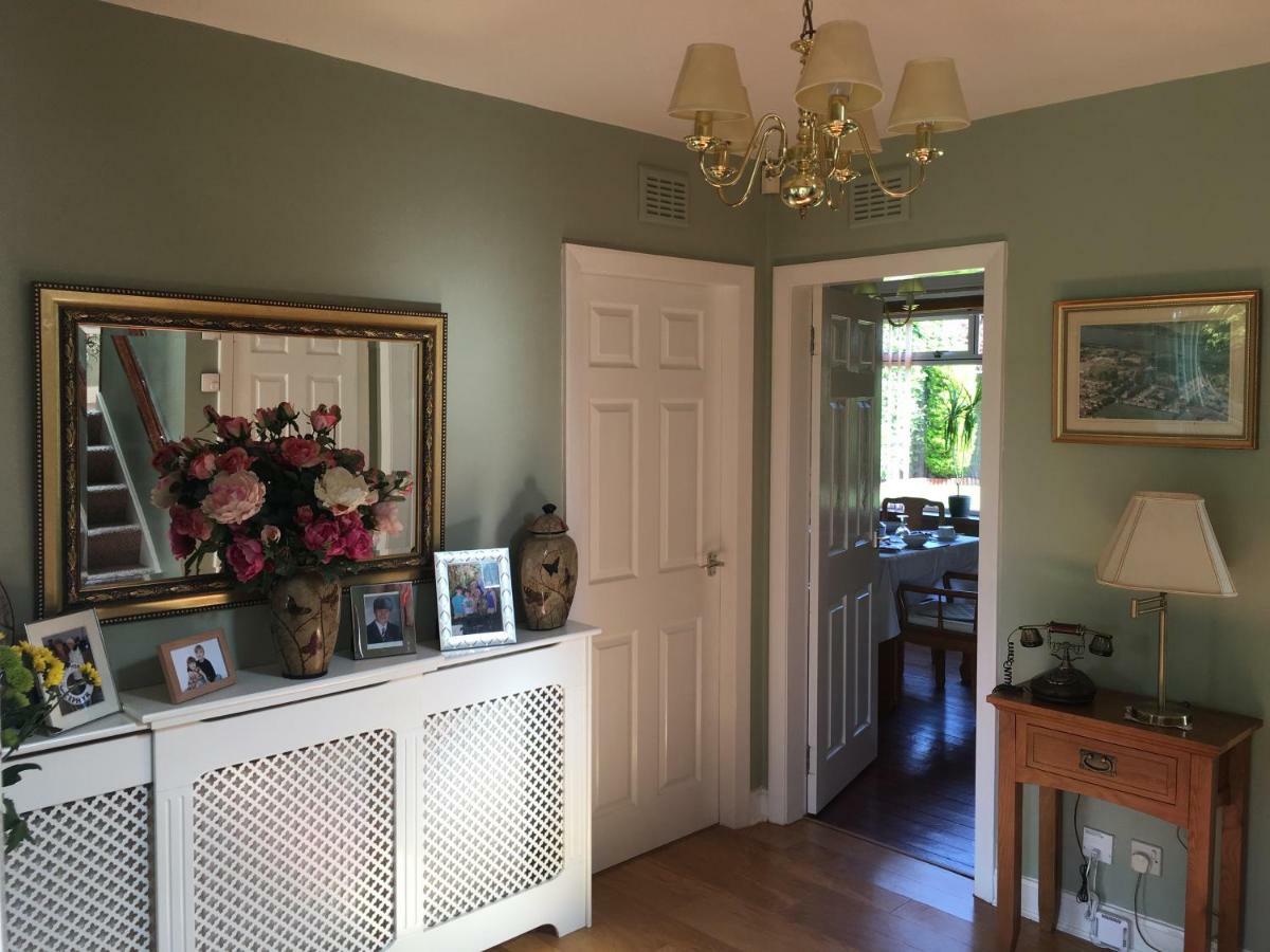 פורפאר Rose Villa Bed And Breakfast מראה חיצוני תמונה