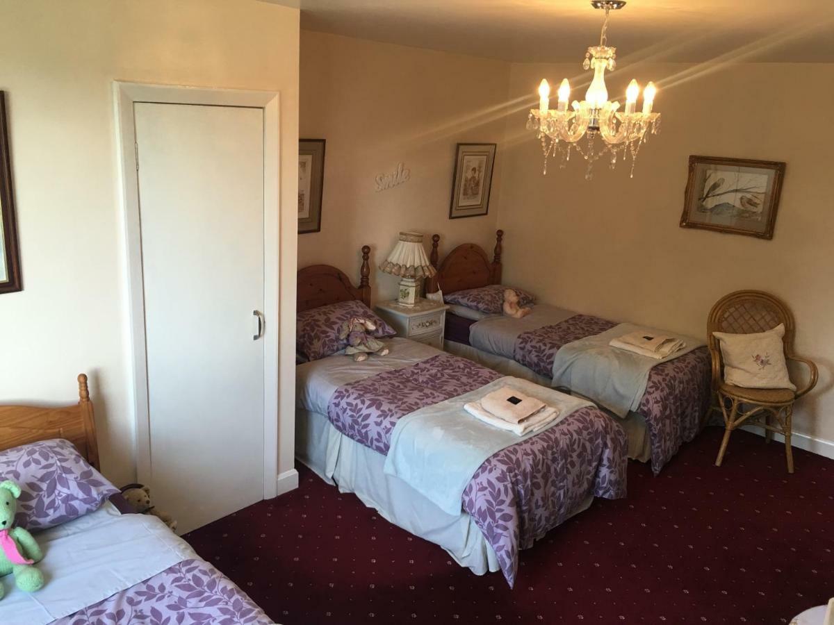 פורפאר Rose Villa Bed And Breakfast מראה חיצוני תמונה
